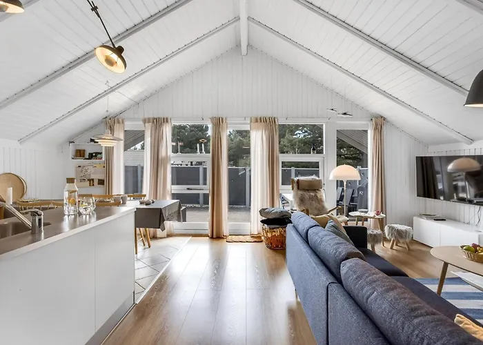 Holiday home Egbert - 900m From The Sea By Interhome